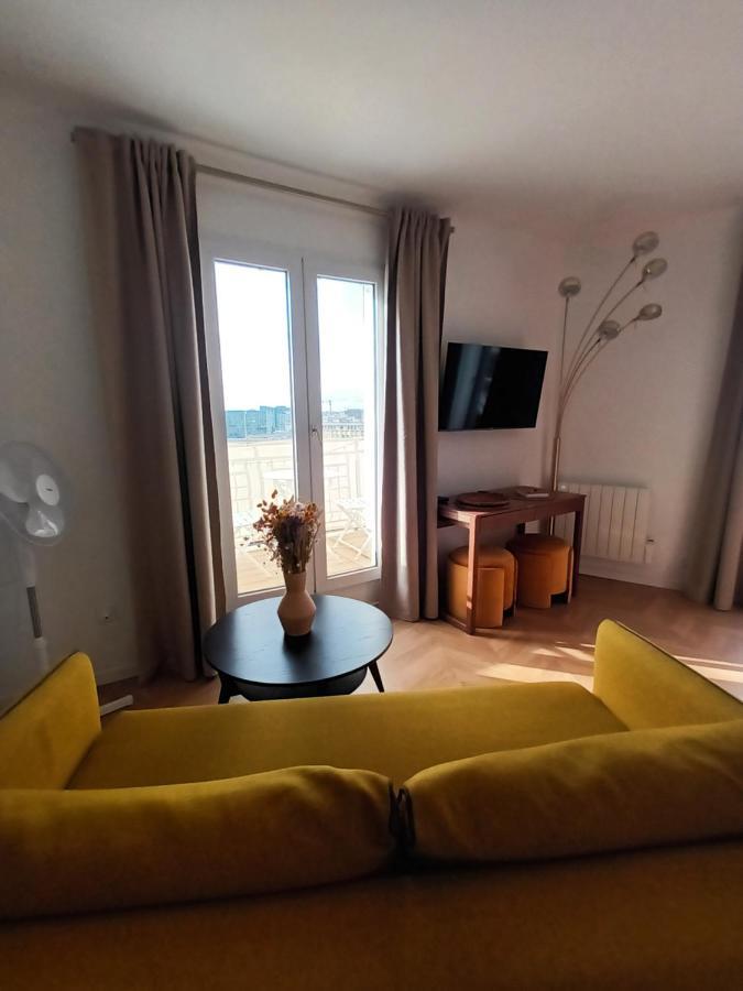 Paris Balcony Top Floor Room Luaran gambar
